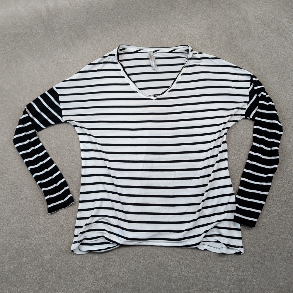 a.g.b. Striped V-Neck Top Size M Womens Black White Long Sleeve Rayon Slouchy